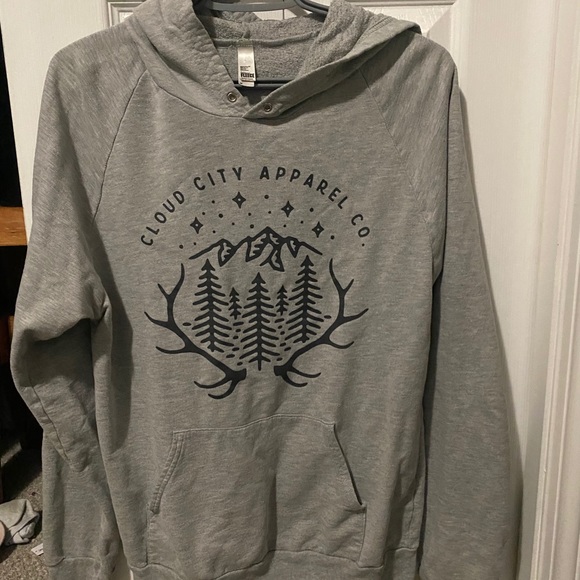 Women’s lightly used hoodies/jacket - Picture 3 of 5